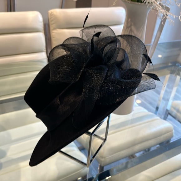 Wool Hat - Picture 2 of 8